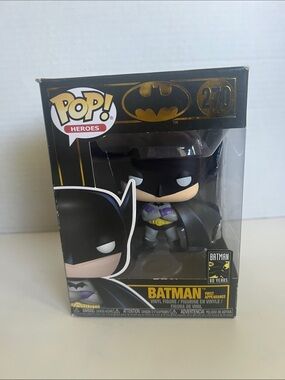 Funko Pop Batman 80th Anniversary 1st Appearance 270 Vinyl Figure DC Box Damage
